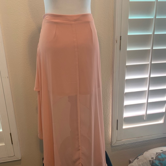 High-Low Skirt - Picture 2 of 4